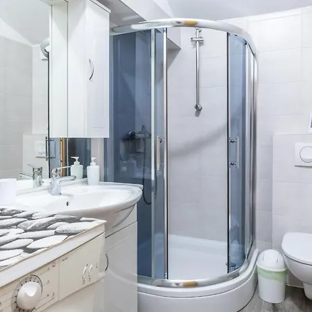 Ankica Sikici * Pula