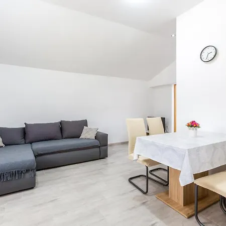 Ankica Sikici Ferienhaus Pula